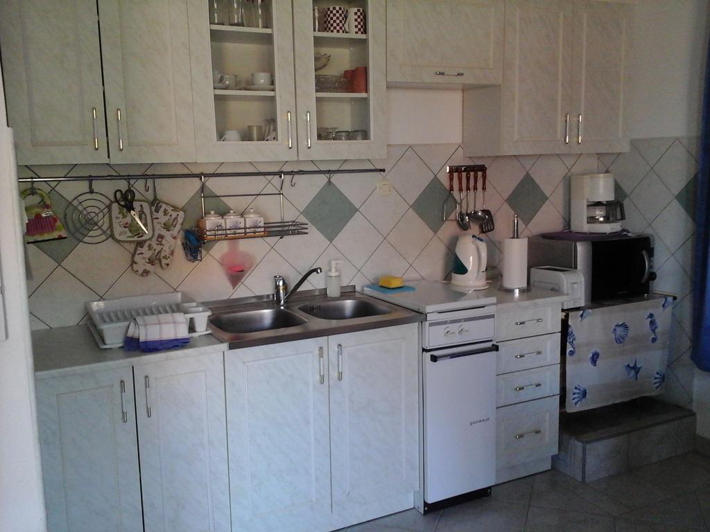 Apartment Vrulje Gornji Karin Eksteriør billede